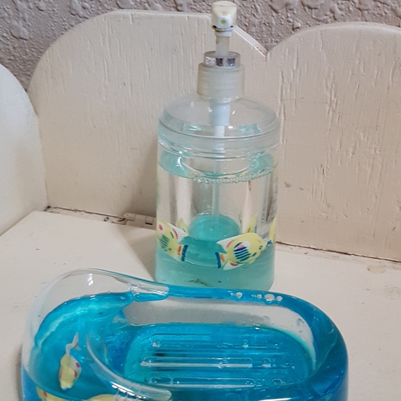 Soap dispenser and soap holder - Picture 2 of 2